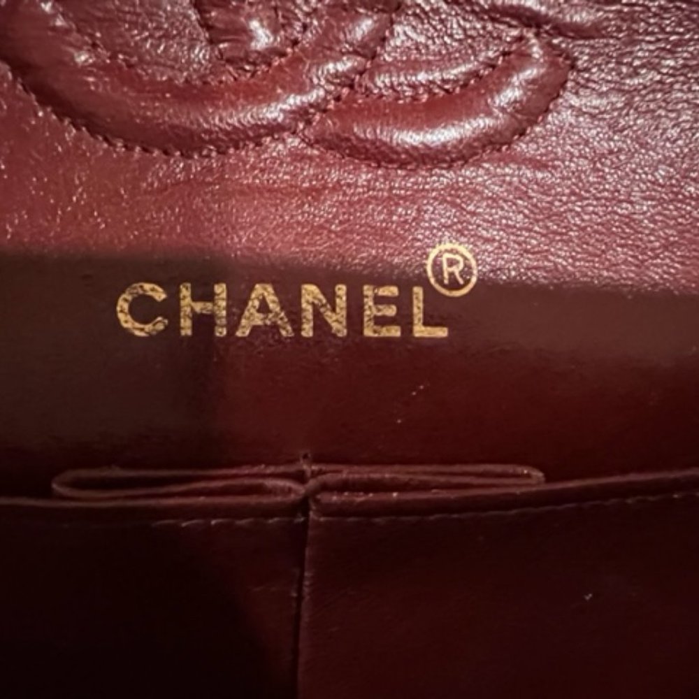 CHANEL Vintage Classic Small Double Flap Bag - Picture 10 of 15